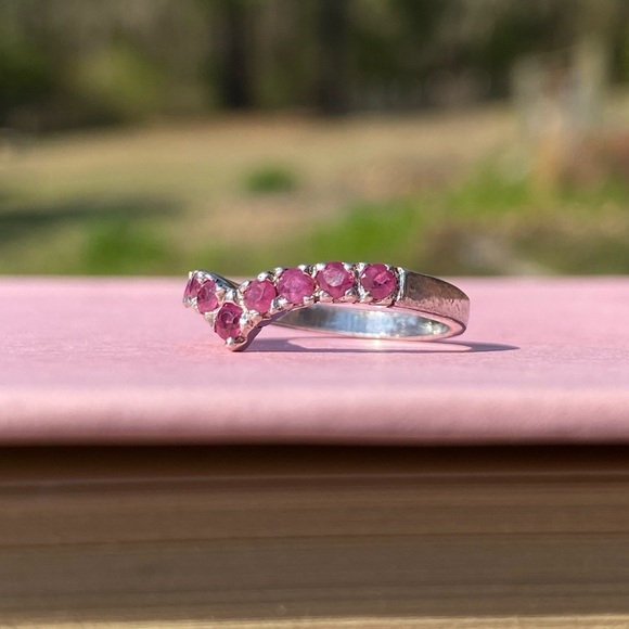 925 Sterling Silver Ruby Chevron Classic Wishbone Ring Size 6.25 - Picture 3 of 10
